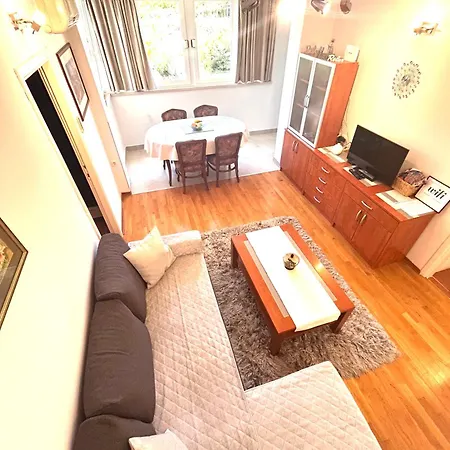 Fani * Ντουμπρόβνικ